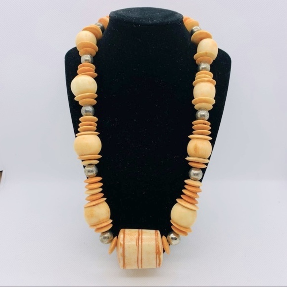 Vintage Variegated Stacked Carved Bead Necklace